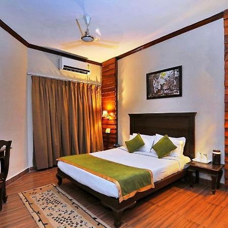 Wildflower Resort Tala  Exterior photo