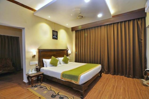 Wildflower Resort Tala  Exterior photo